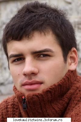 lu` dany,se intelege f bene cu  
                         sociabil 2luni din12