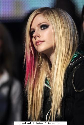 avril lavigne - ce ochi tava are in poza asta - #Rock On!#
