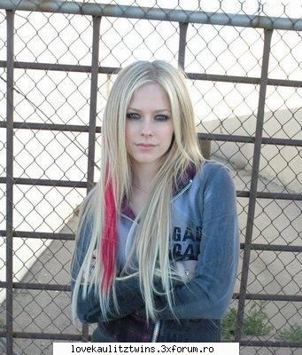 avril lavigne - yvonnaTH - #Rock On!#
