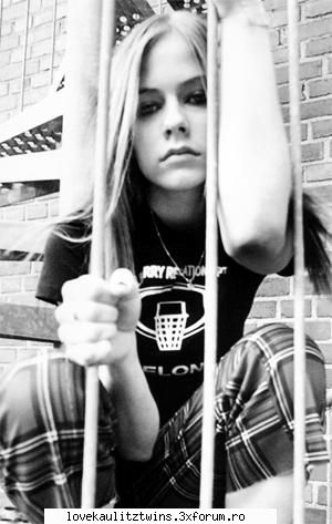 avril lavigne - yvonnaTH - #Rock On!#