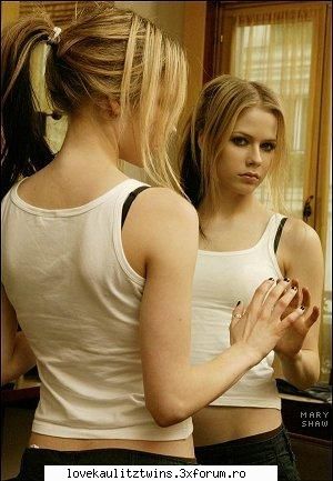 avril lavigne - yvonnaTH - #Rock On!#