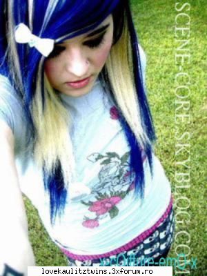 albastru. emo hair...