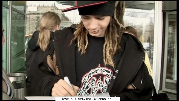picks with tom... - madutzaTH - **ToM kAuLiTz**