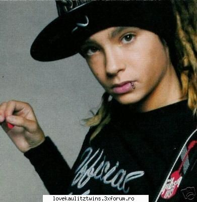 picks with tom... - yvonnaTH - **ToM kAuLiTz**