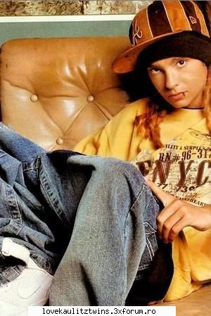picks with tom... - yvonnaTH - **ToM kAuLiTz**