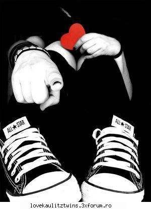 poze emo.... - yvonnaTH - *Emo style*